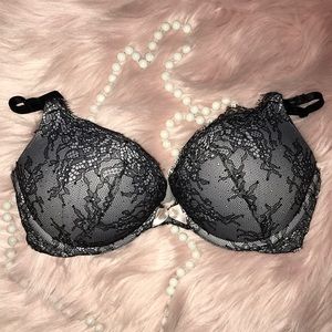 Limited edition black bombshell adjustable straps